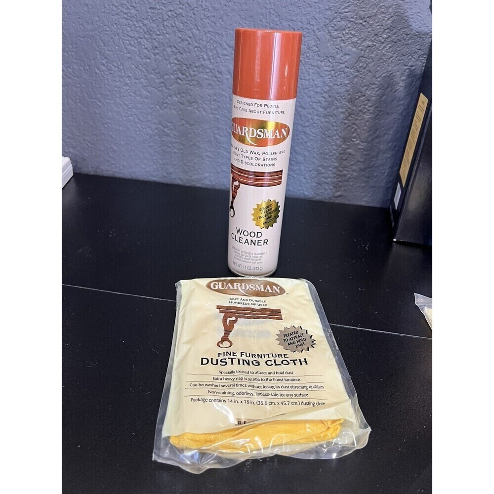 New Vintage Guardsman Original Furniture Polish 12.5 Oz W/Dusting Cloth